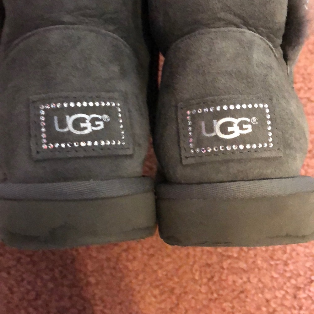 Ugg Grey Swarovski 🎉HP🎉Crystal Boots - Picture 6 of 8